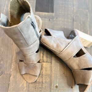 Free People Effie Taupe Heeled Boots size 7